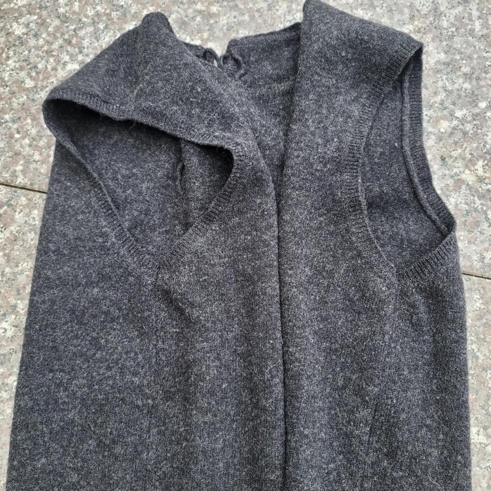 Vintage United Colors Of Benetton vest - Picture 6 of 7